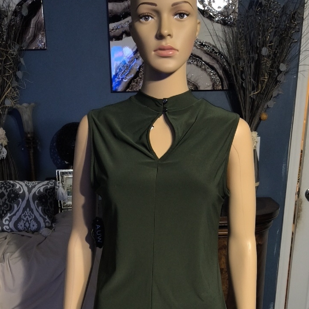 Elegant Green Sleeveless Top
